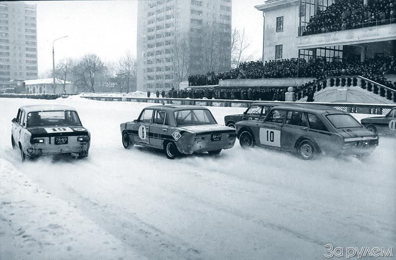 Illustration for article titled Yes, There Was Plenty Of Paint-Tradin' Race Action Behind The Iron Curtain